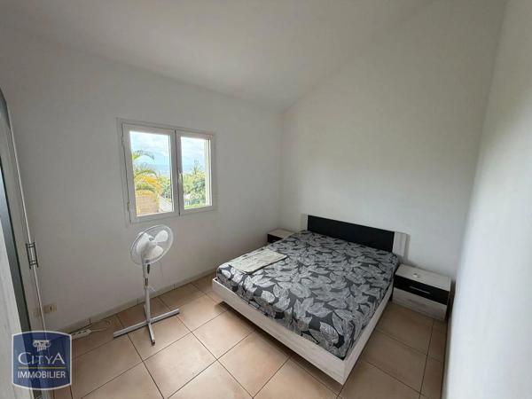 Maison à louer 3 pièces 76.22m² Saint-Pierre (97410)