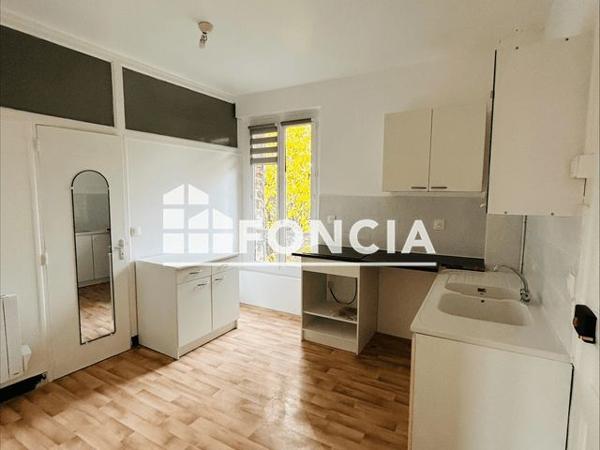 Location Studio 27.9 m² - 42 RUE WALDECK ROUSSEAU Draveil 91210