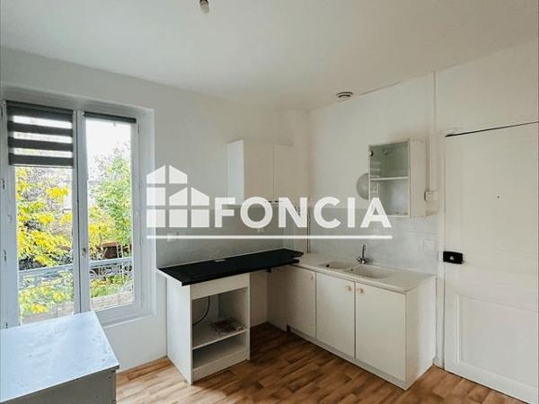 Location Studio 27.9 m² - 42 RUE WALDECK ROUSSEAU Draveil 91210