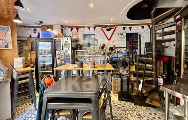 IMMEUBLE À USAGE COMMERCIAL 55 M2 - LOUÉ - CENTRE