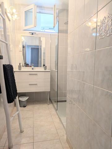 P4 PROCHE GARE TGV TRAM