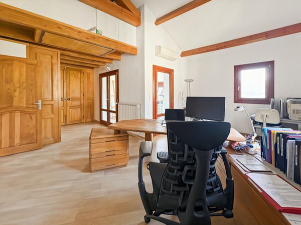 À VENDRE -Propriété de caractère 326 m² - Sainte-Lucie-de-Tallano