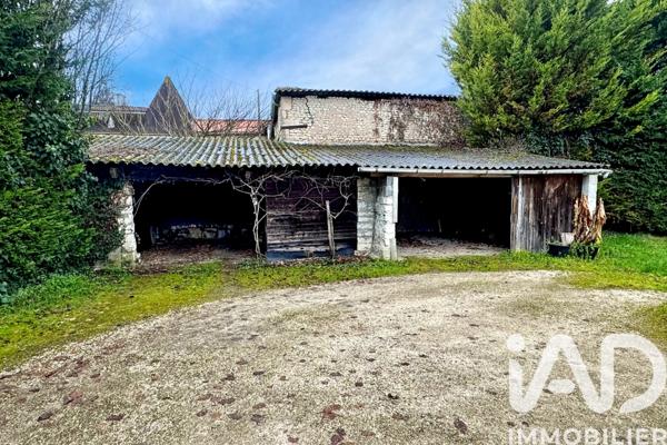 Maison à vendre 5 pièces 120 m² Barbezieux-Saint-Hilaire