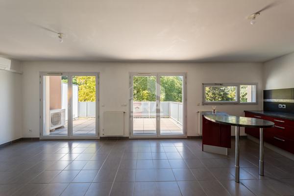 Appartement 3 pièces duplex 76 m² avec terrasse, double garage et parking privé