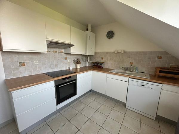 Appartement 5 pièces en dernier étage à vendre - Saint Quentin Centre