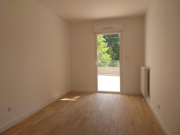 Appartement La Riche 6 pièce(s) 108 m2
