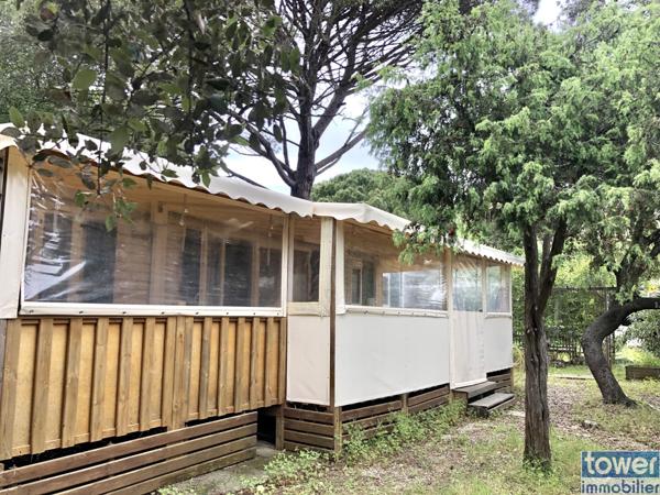 Mobilhome récent dans camping 5 étoiles