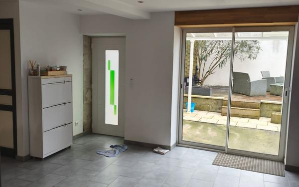 Maison à vendre    3 pièces •  Courçon