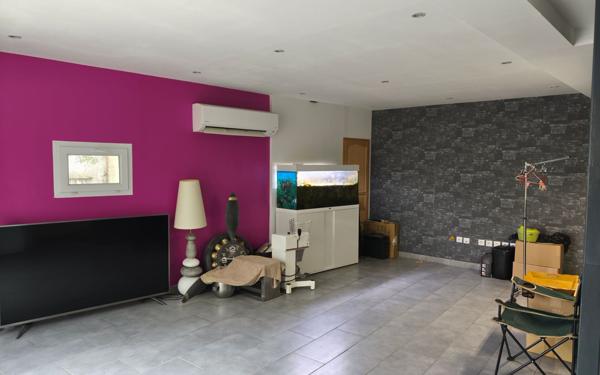 Maison à vendre    3 pièces •  Courçon