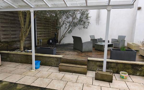 Maison à vendre    3 pièces •  Courçon