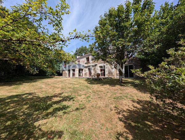 Propriété à vendre à MOUSTOIR AC surface habitable 197m² - 15 hectares de terrain