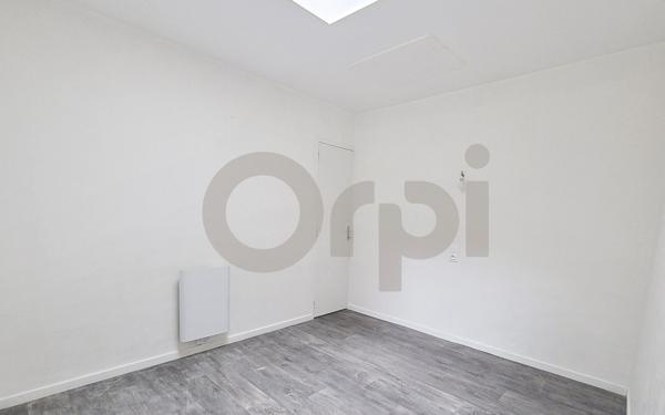 Maison à vendre    3 pièces •  Le Lardin-Saint-Lazare