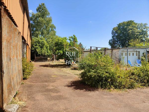 86230 SAINT GERVAIS LES TROIS CLOCHERS Maison Saint Gervais Les Trois Clochers 304.50 m2