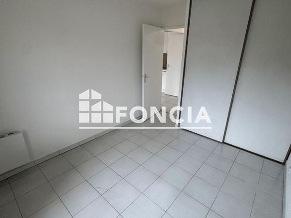 Location Appartement 3 pièces 55 m² - 171 AVENUE DE LA SARRAZINE Antibes 06600