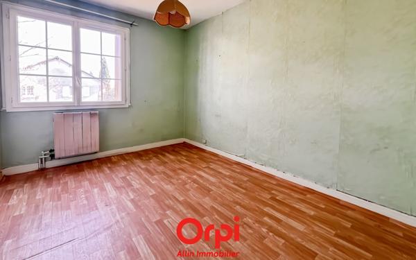 Maison à vendre    5 pièces •  Domérat