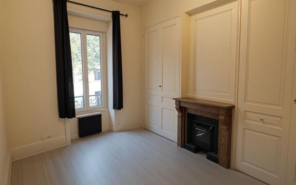Appartement à vendre    2 pièces • 40,19 m2 Lyon 7