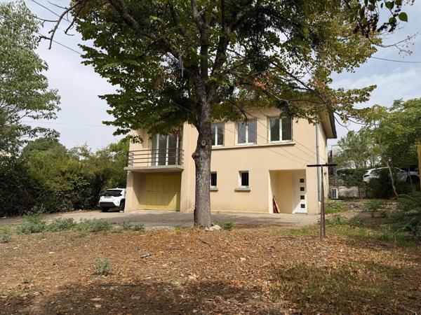 FORCALQUIER – Maison rénovée, jardin et beau potentiel