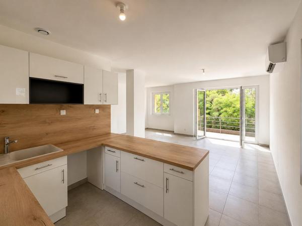FORCALQUIER – Maison rénovée, jardin et beau potentiel