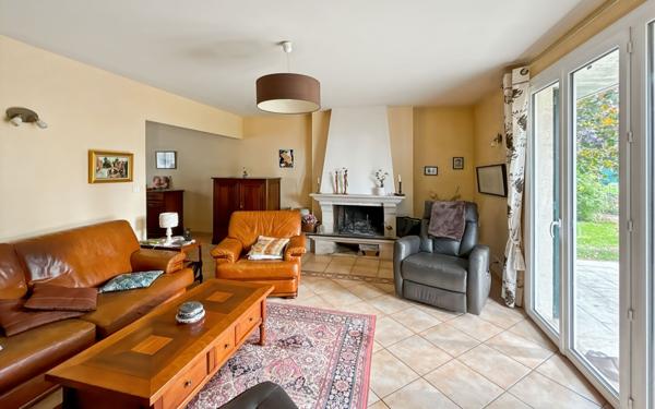 Maison à vendre    5 pièces •  Les Essarts-le-Roi