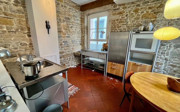 Appartement à louer    2 pièces • 58,77 m2 Lyon 1