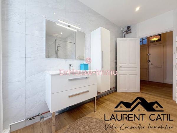 Appartement à louer 4 pièces de 84 m²