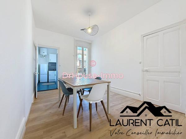 Appartement à louer 4 pièces de 84 m²