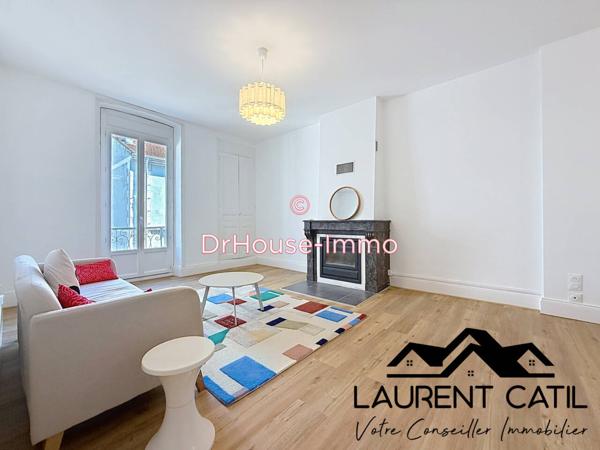Appartement à louer 4 pièces de 84 m²