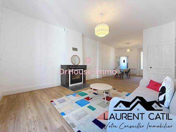 Appartement à louer 4 pièces de 84 m²