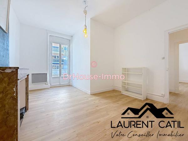 Appartement à louer 4 pièces de 84 m²