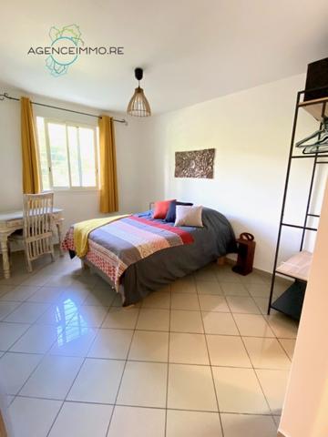 Bel F2 meublé à Ste Marie secteur Duparc