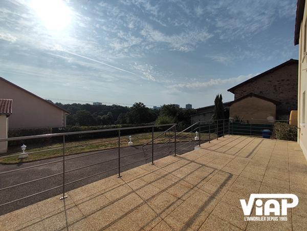 CHARMANTE MAISON LOFT LANDOUGE , Limoges