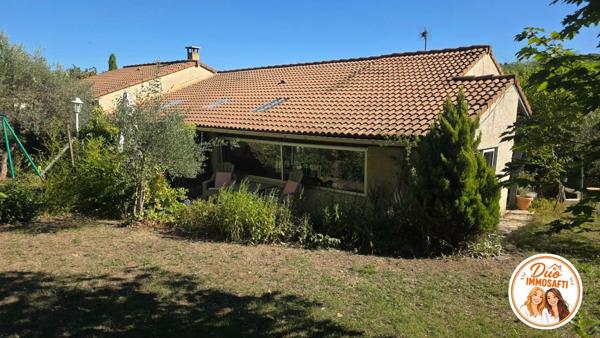 Terrain de 911m² en zone UC avec maison à réhabiliter