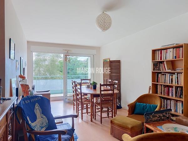Appartement 2 chambres avec garage, balcon et ascenseur dans une résidence calme à Saint-Brieuc