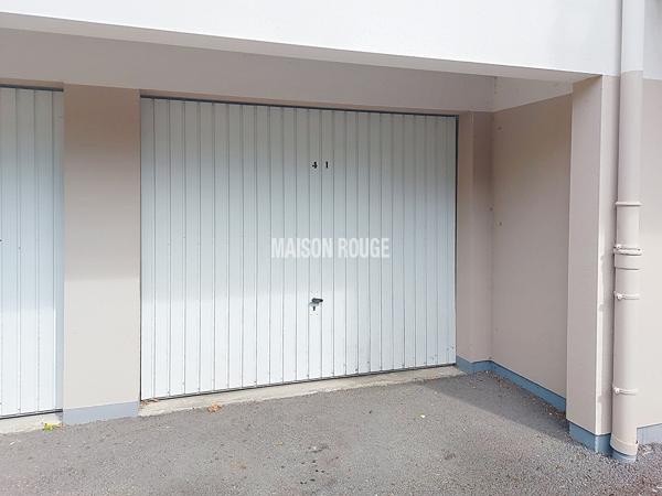 Appartement 2 chambres avec garage, balcon et ascenseur dans une résidence calme à Saint-Brieuc