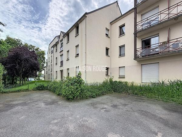 Betton : Appartement rénové avec grand box fermé de 18 m² - Résidence sécurisée, tout à pied !