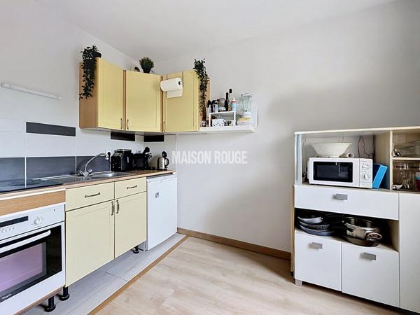 Betton : Appartement rénové avec grand box fermé de 18 m² - Résidence sécurisée, tout à pied !