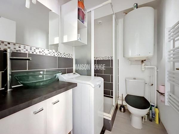 Betton : Appartement rénové avec grand box fermé de 18 m² - Résidence sécurisée, tout à pied !