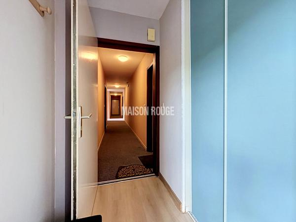 Betton : Appartement rénové avec grand box fermé de 18 m² - Résidence sécurisée, tout à pied !