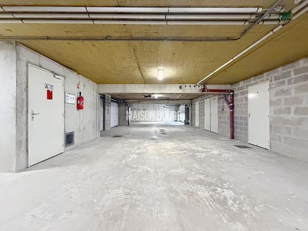 Betton : Appartement rénové avec grand box fermé de 18 m² - Résidence sécurisée, tout à pied !