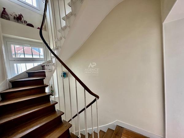 Maison Pontoise 7 pièce(s) 135 m2 €585 000 ** - Référence 11097