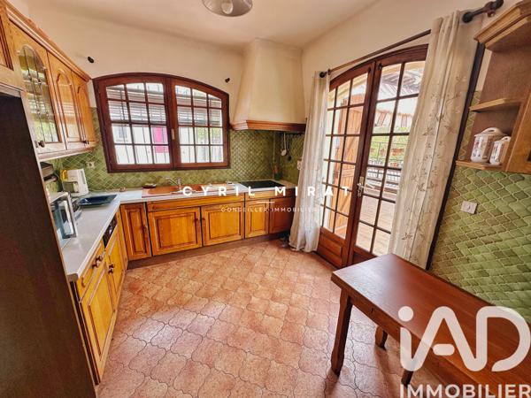 Maison à vendre 14 pièces 260 m² La Valette-du-Var