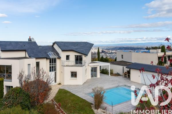 Maison à vendre 7 pièces 245 m² Royat