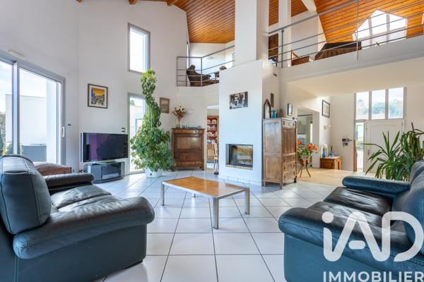 Maison à vendre 7 pièces 245 m² Royat