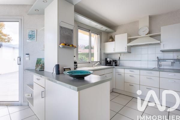 Maison à vendre 7 pièces 245 m² Royat