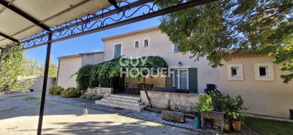 Superbe propriété au bord de la Sorgue au Thor 84250