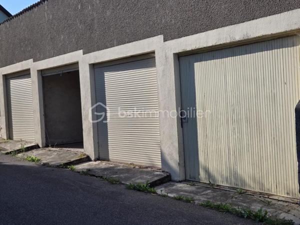 Parking de 76 m²