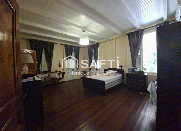 Propriété vue mer, T4 plain-pied, fort potentiel