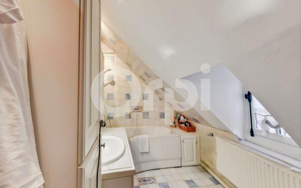 Maison à vendre    3 pièces •  Senlis