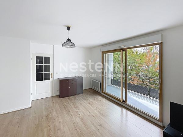 A vendre appartement Saint Cyr L Ecole 2 pièce(s) de 50m²  avec parking en sous-sol .