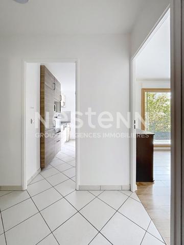 A vendre appartement Saint Cyr L Ecole 2 pièce(s) de 50m²  avec parking en sous-sol .